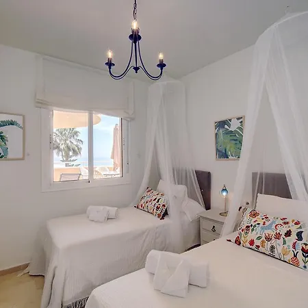 Mirador Bermuda Beach 8